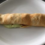 Pfannkuchen mit Hackfleisch und Avocado
